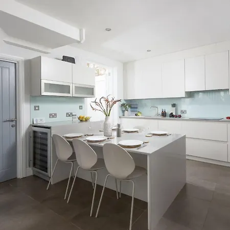 Holiday home Serendipity Cottage,